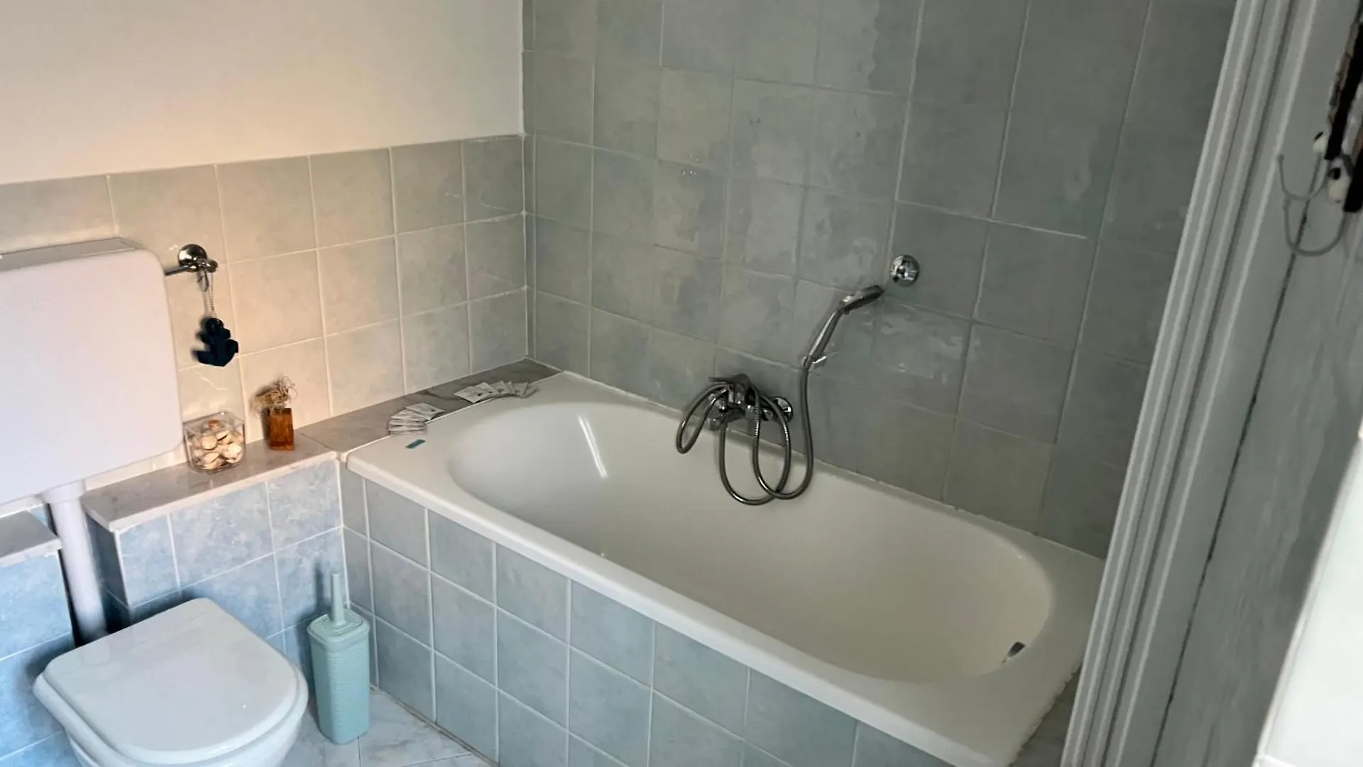 B&B Ligustico Genua Bed & Breakfast